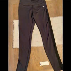 DOYOUEVEN Side Mesh Leggings with Pockets